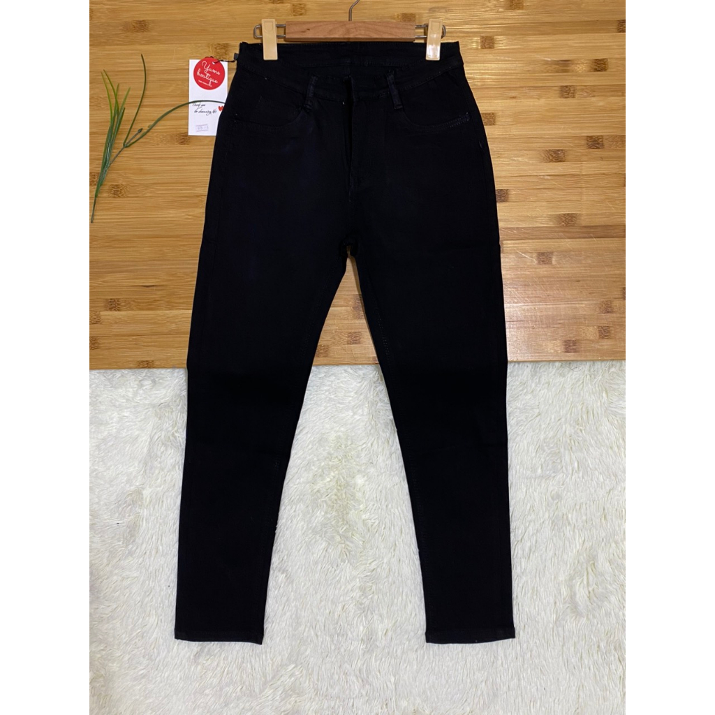 Quần dài jean nữ Giảm Giá  có size 25-29 . Vải dày và co giãn