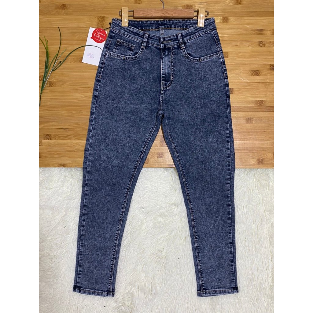 Quần dài jean nữ Giảm Giá  có size 25-29 . Vải dày và co giãn