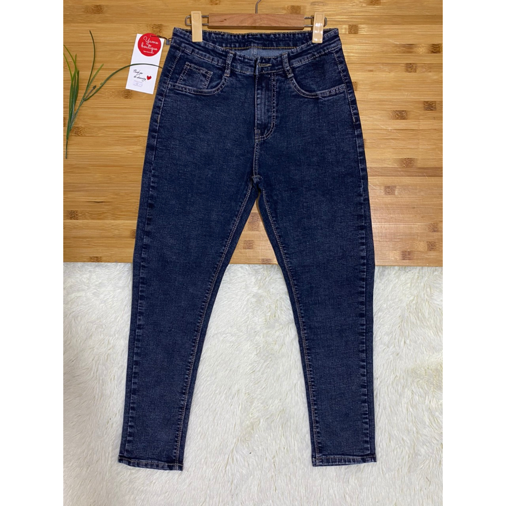Quần dài jean nữ Giảm Giá  có size 25-29 . Vải dày và co giãn