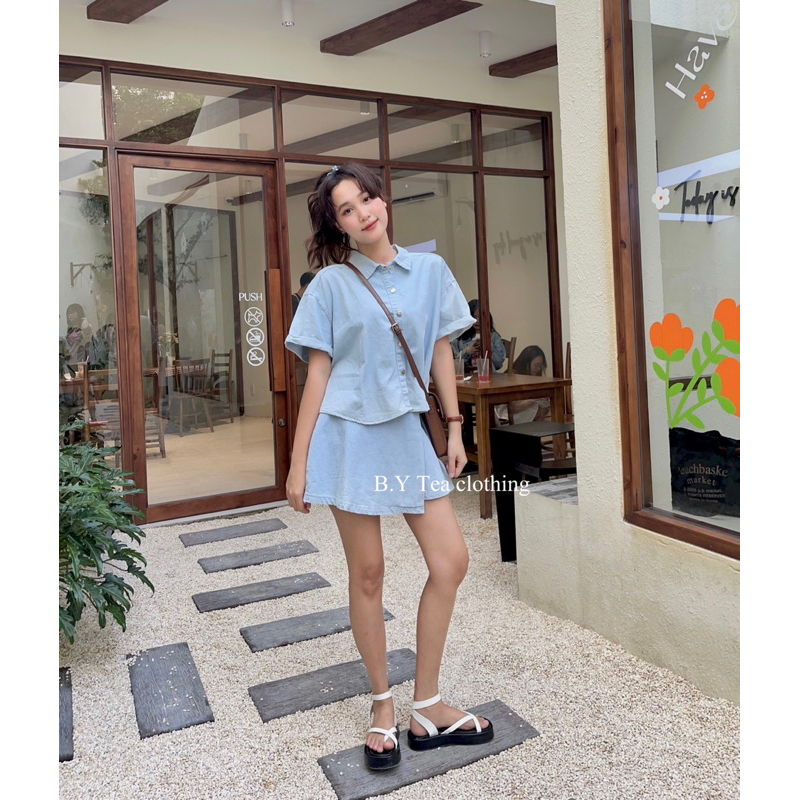 Set jean nữ, áo sơ mi tay ngắn đuôi tôm cúc bấm mix chân váy vạt chéo Thời Trang B.Y Tea Clothing