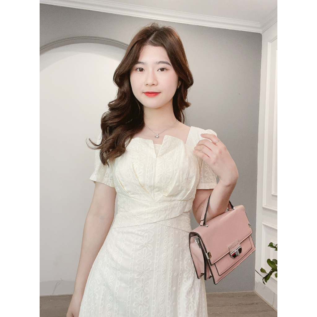 Váy Thô Thêu Hoa Cổ Vuông Eo Chéo Min House