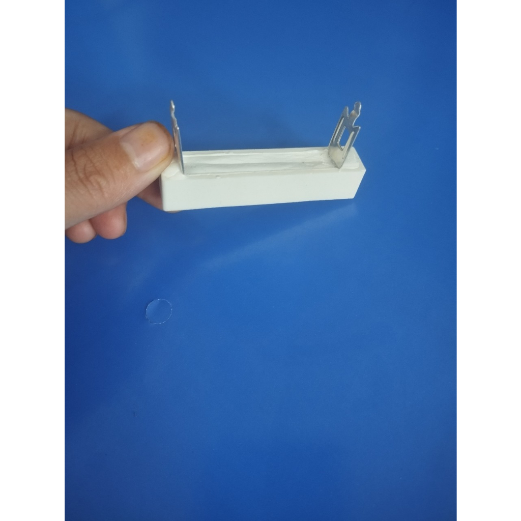 Trở sứ 30W đài loan chân dẹp chuyên cho phân tần loa, cho dán âm thanh