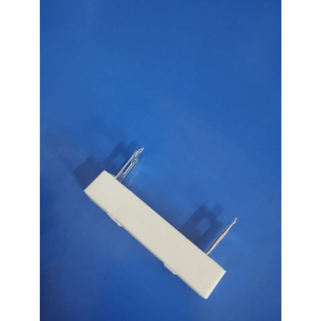 Trở sứ 30W đài loan chân dẹp chuyên cho phân tần loa, cho dán âm thanh