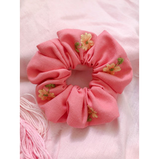 Scrunchies - Cột tóc Linen thêu tay (Linen hồng)