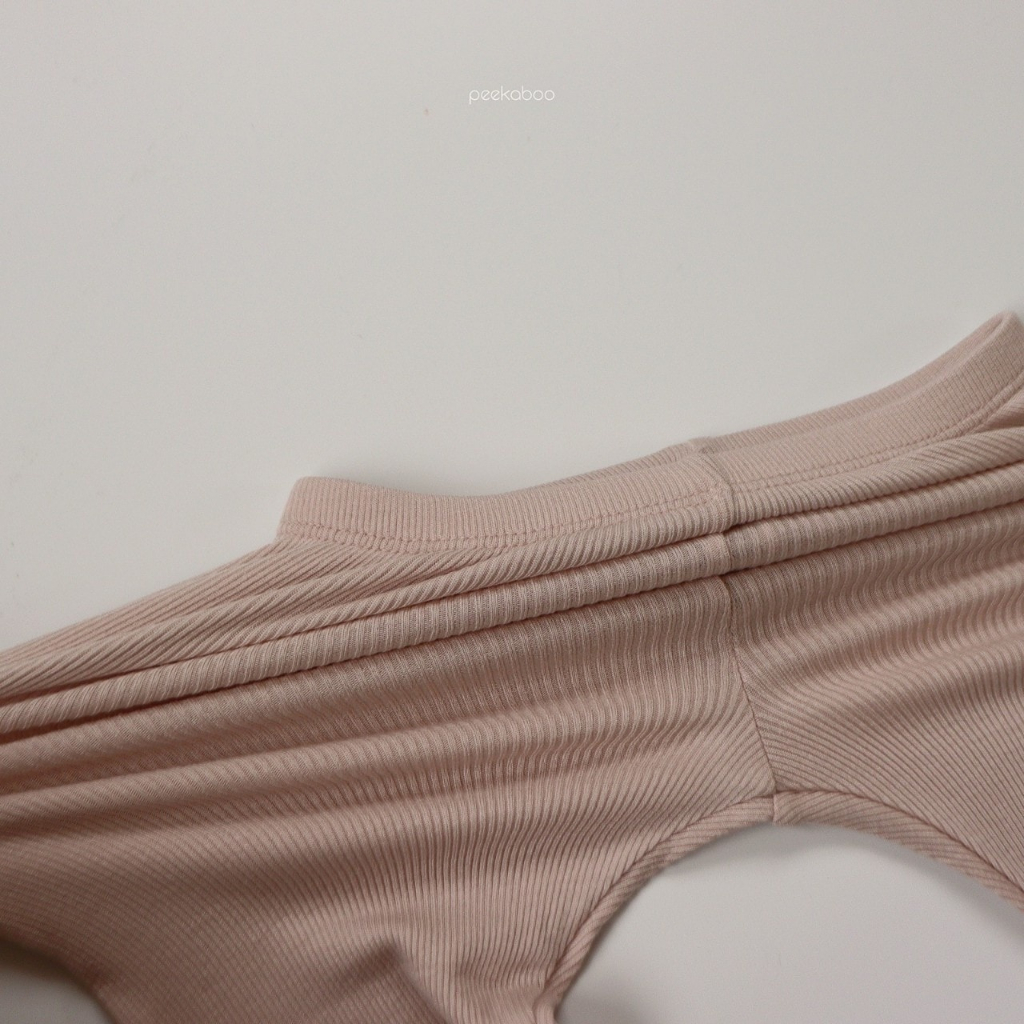 |PEEKABOO SALE| REI RỜI ÁO & QUẦN