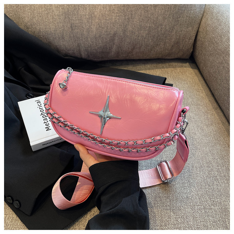 Túi xách nữ đeo chéo da trơn bốn màu phối dây xích thời thượng cá tính LK344