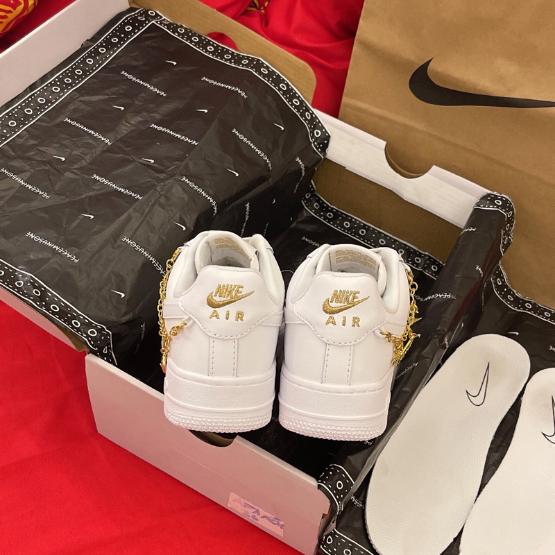 GIÀY A’F1 07 LOW LUCKY CHARMS WHITE LAI AU SC