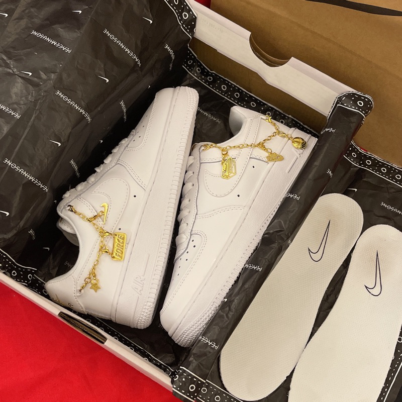 GIÀY A’F1 07 LOW LUCKY CHARMS WHITE LAI AU SC