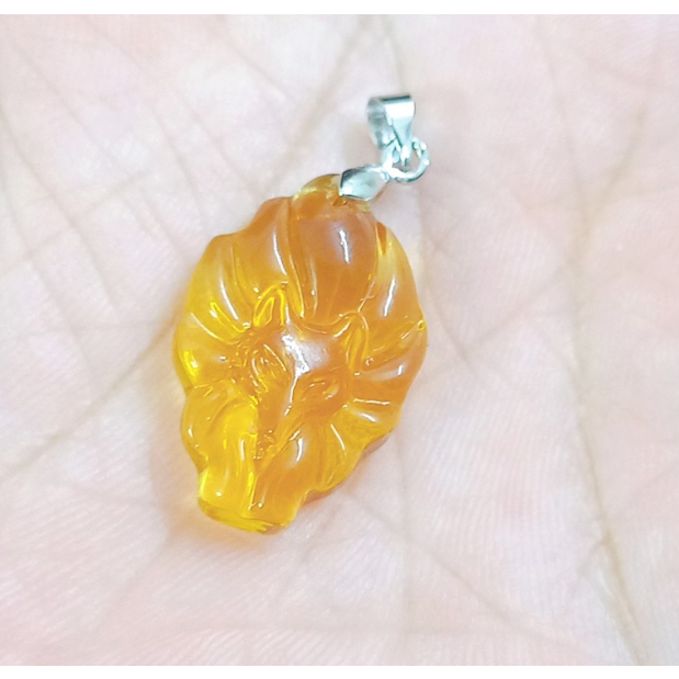 Mặt hồ ly chúa đá mã não cao cấp kèm móc đeo mang phong thủy bình an