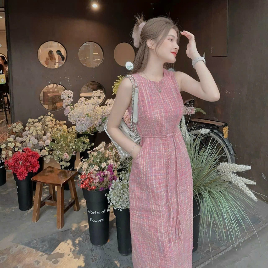 Đầm caro xốp cột dây eo  thiết kế phong cách trẻ trung, sang chảnh