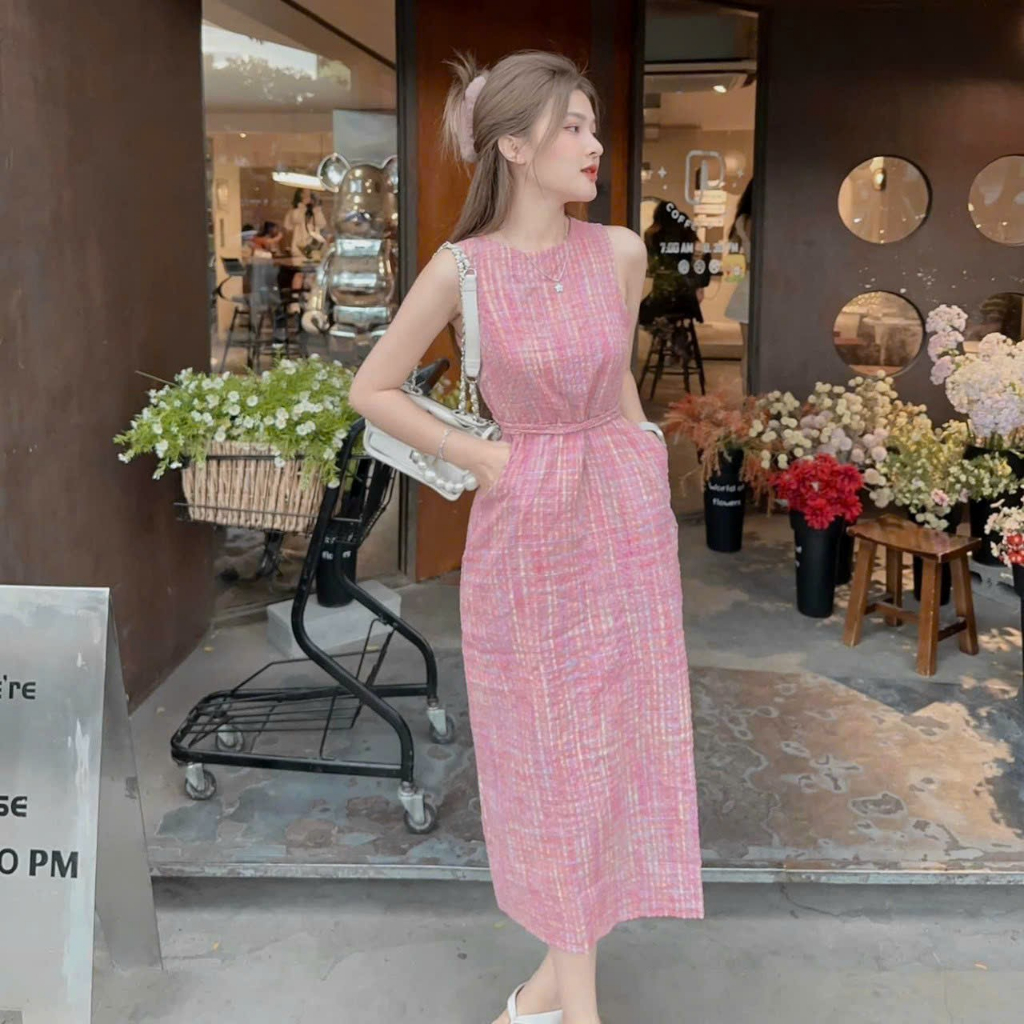Đầm caro xốp cột dây eo  thiết kế phong cách trẻ trung, sang chảnh