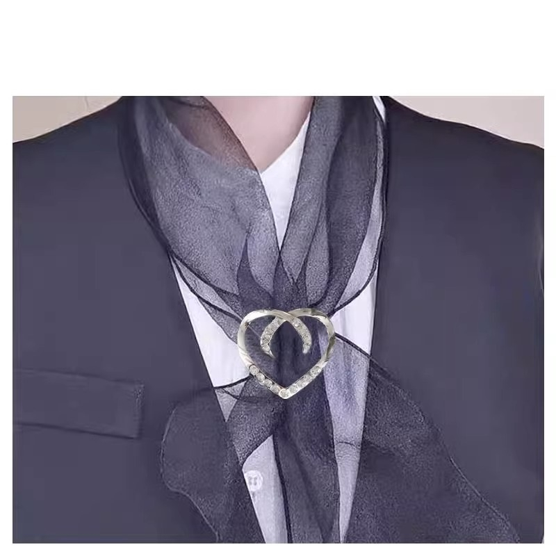 Ghim cài khóa vòng tim đá tạo eo croptop thắt eo váy áo khăn choàng tiện lợi sang trọng trang trí đẹp Tatitava