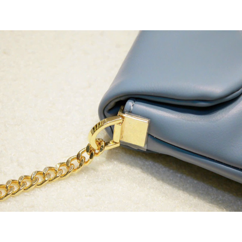 TÚI SFER…..A CROSSBODY BAG