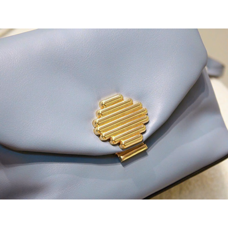 TÚI SFER…..A CROSSBODY BAG