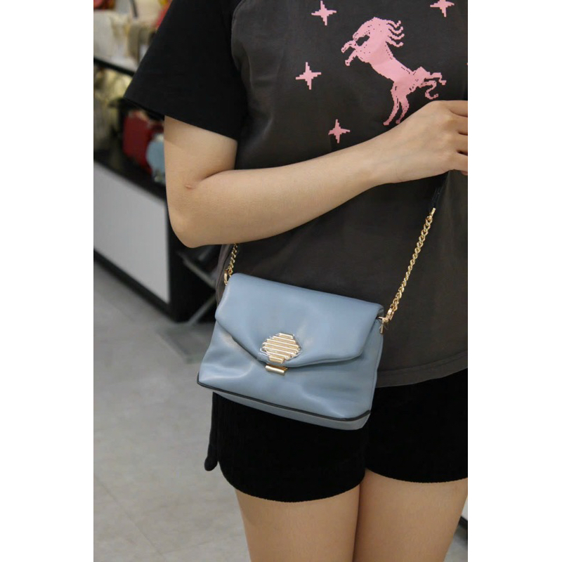 TÚI SFER…..A CROSSBODY BAG