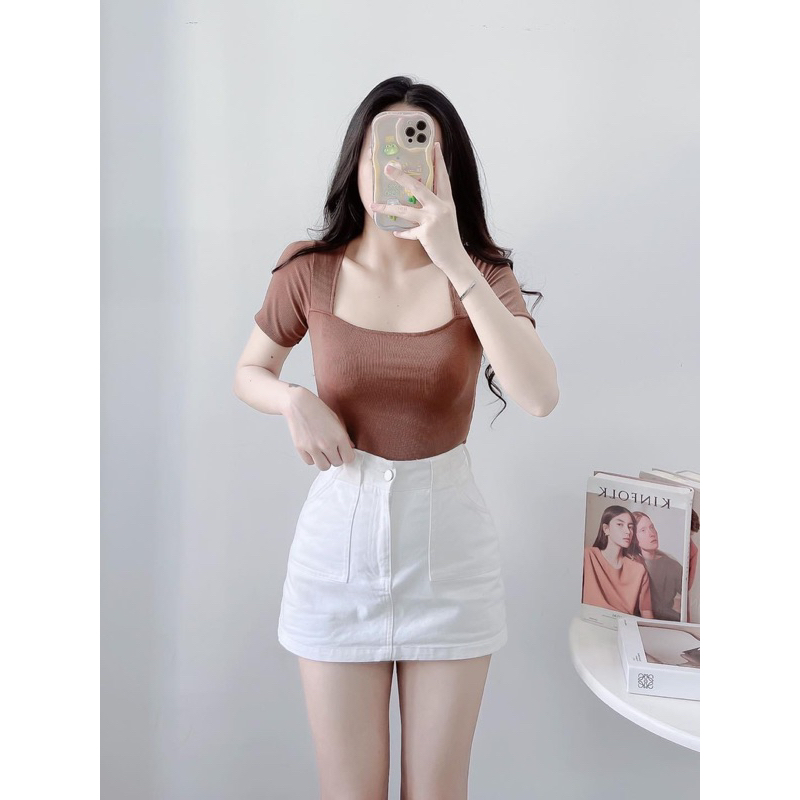 Áo thun gân tăm cổ vuông, tay ngắn