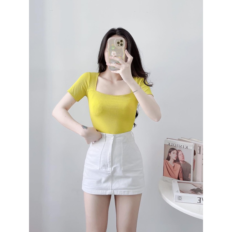 Áo thun gân tăm cổ vuông, tay ngắn