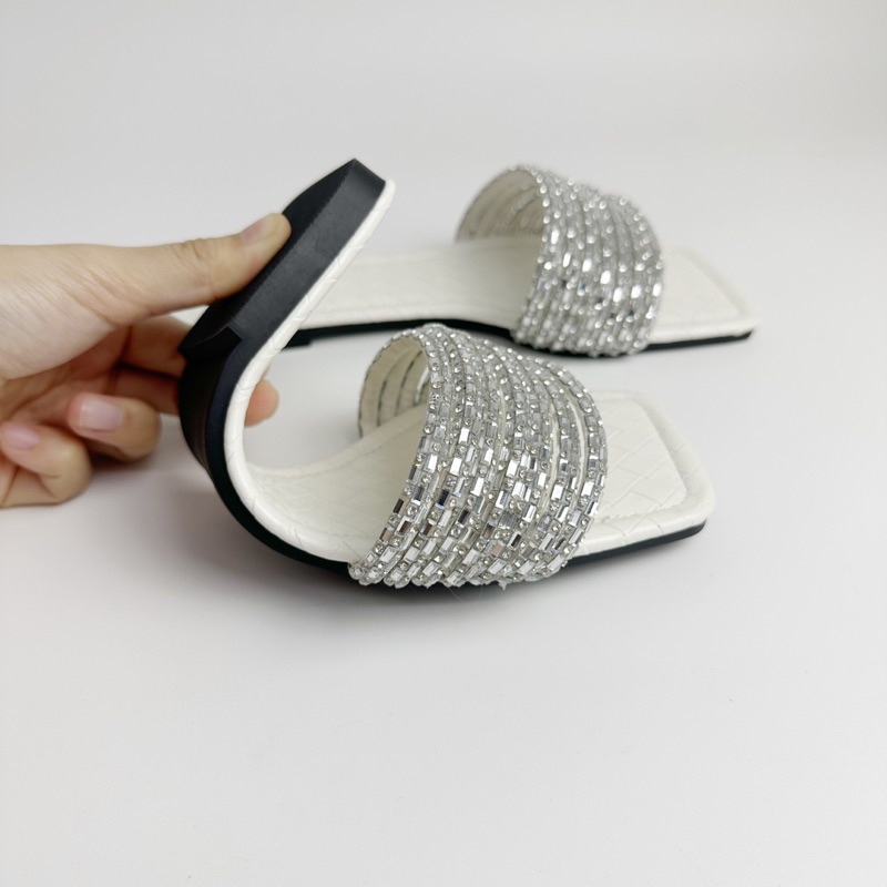 Dép Mũi Vuông Đính Đá Thời Trang Nữ Cao Cấp Gót Cao 4cm Chống Trơn Trượt Phong Cách Trẻ Trung Sang Trọng Cidu GN01