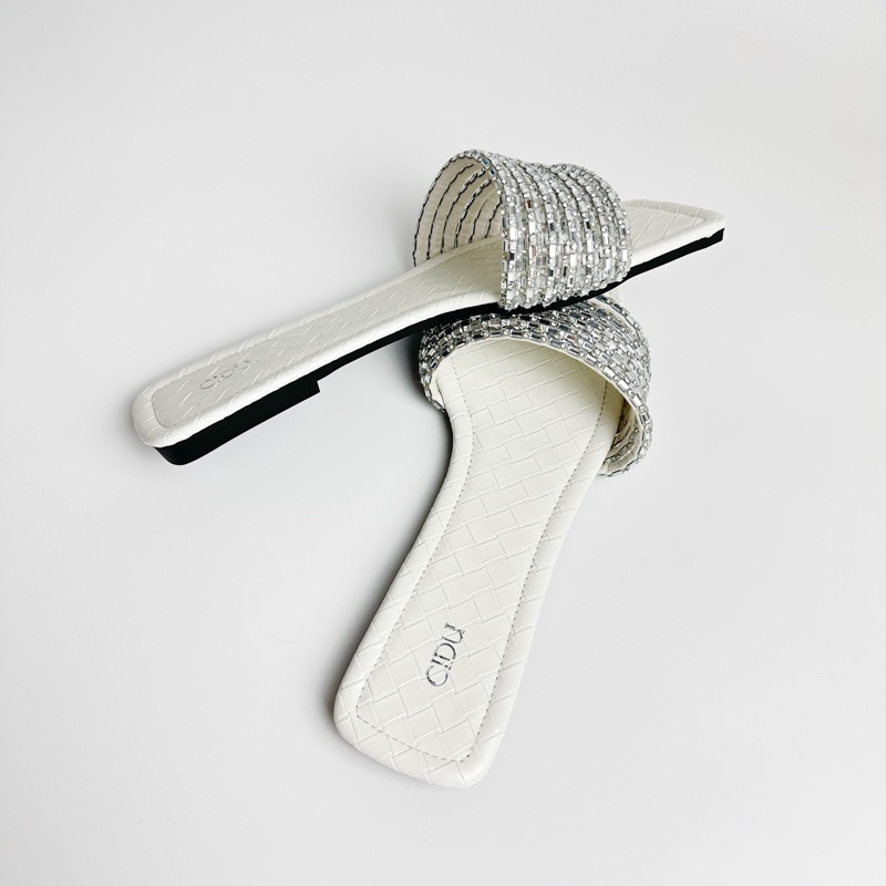 Dép Mũi Vuông Đính Đá Thời Trang Nữ Cao Cấp Gót Cao 4cm Chống Trơn Trượt Phong Cách Trẻ Trung Sang Trọng Cidu GN01