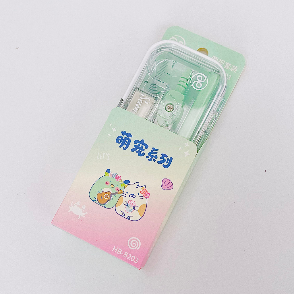 Bộ compa 7 món thiết kế gọn nhẹ, thuận tiện để cầm và thao tác, sử dụng dễ dàng,an toàn tuyệt đối khi