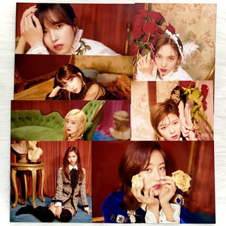 Postcard chính hãng Twice Season's Greetings 2019 "The Roses"