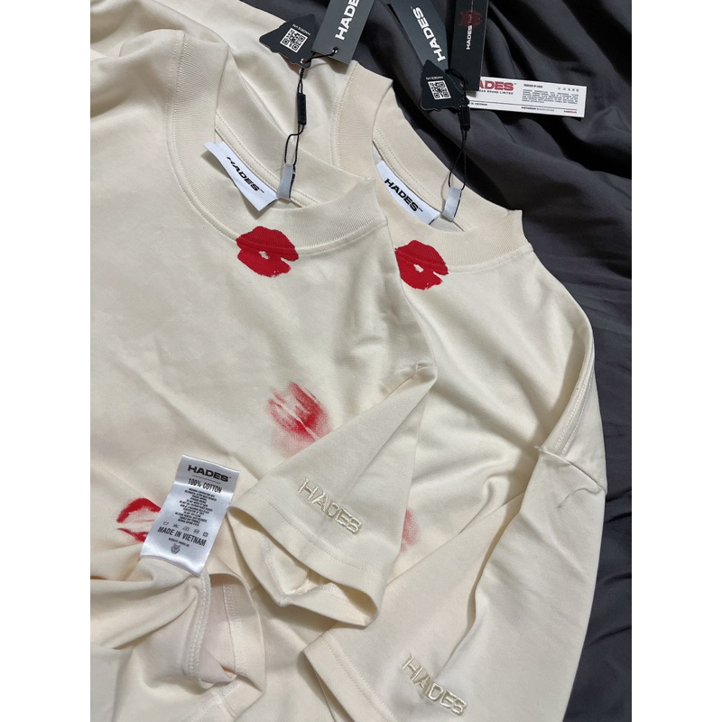 Áo thun HADES LIP ON YOUR SIP new full tag k bọc