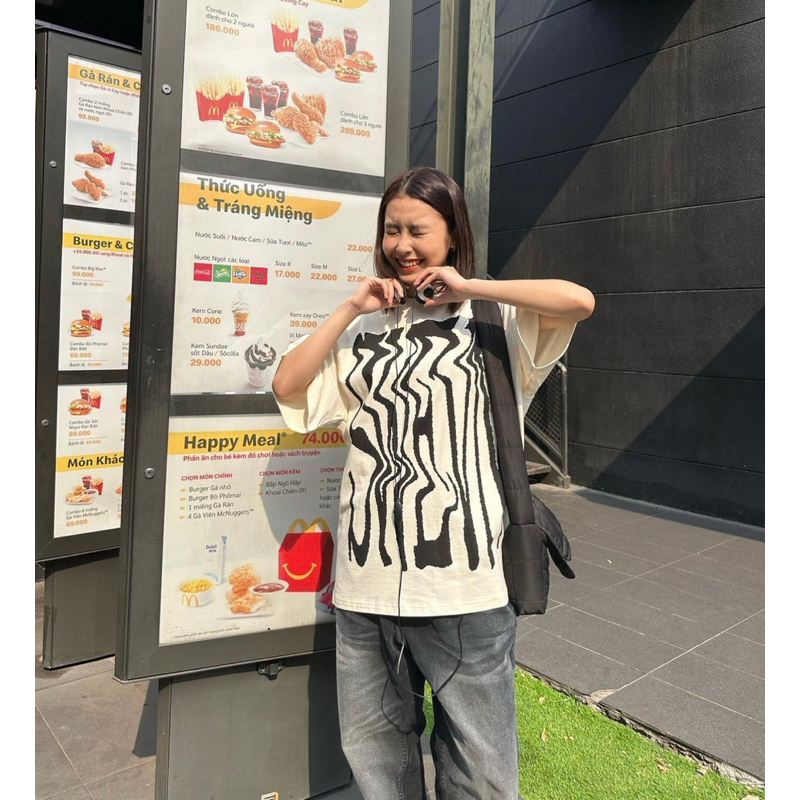 Áo thun SWEVN Black / Cream Local brand full bọc tag