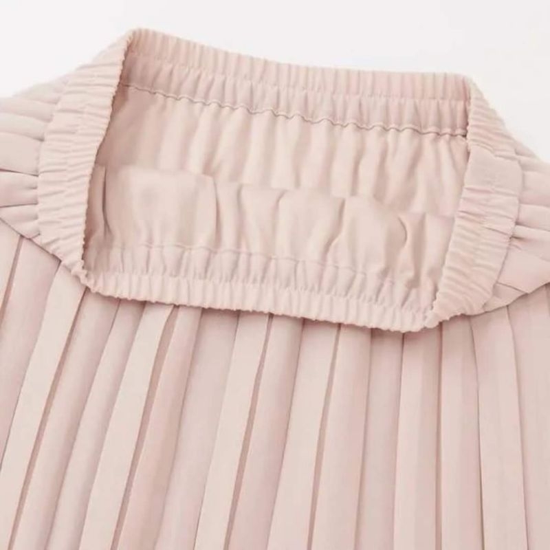 Chân váy xếp ly Uniql0 size XL