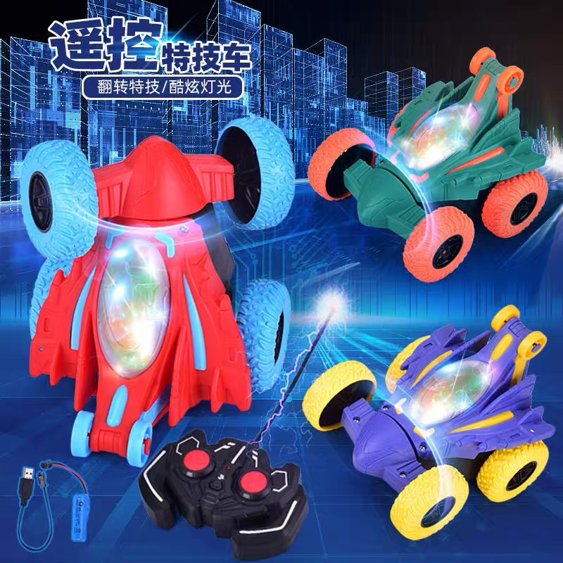 Đồ chơi cho bé Xe oto điều khiển 4 chiều lộn nhào, xoay 360 độ cực chất