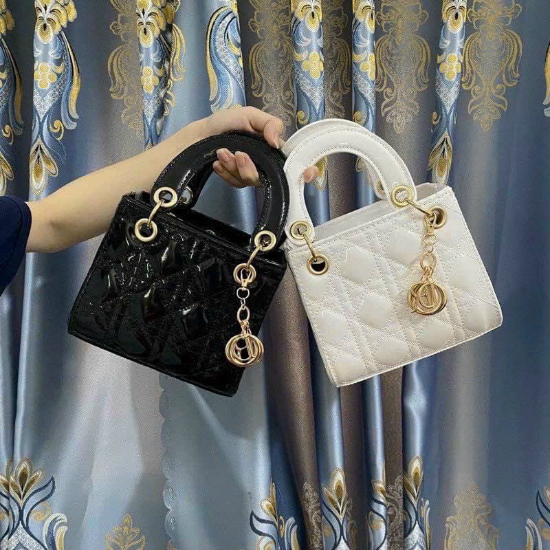 Túi xách nữ dáng vuông da bóng hàng hót mẫu mới thời trang