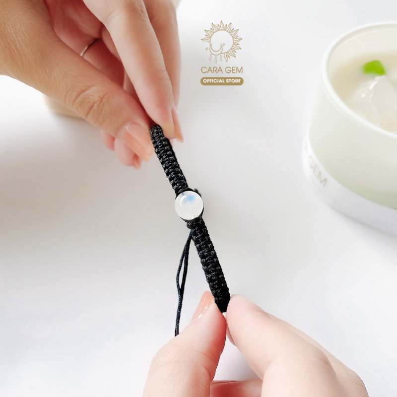 Vòng tay phong thủy đá Mặt Trăng đan dây thủ công tốt cho tình yêu, công việc Cara Gem CR40