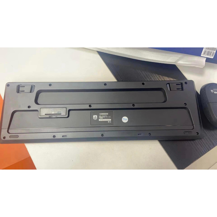 Bộ bàn phím & chuột không dây hãng Philips C324