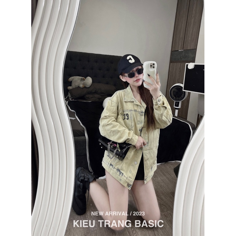 Áo Khoác Jean Bò Thêu Chrome