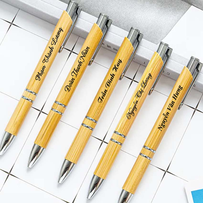 Bút tre 2 hoen, miễn phí khắc tên theo yêu cầu