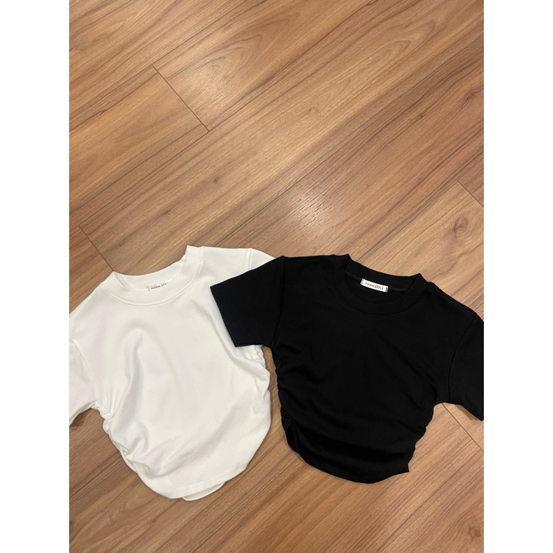 ÁO CROPTOP NHÚN EO HAI BÊN TAY CON