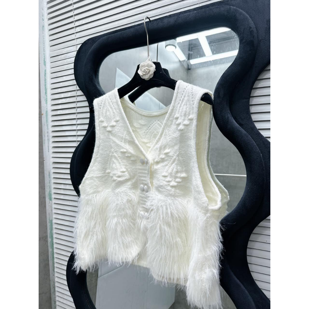 Áo len ghile chân lông cúc bọc dáng ngắn xinh