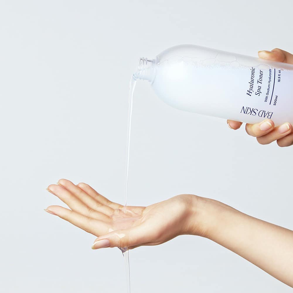 Nước hoa hồng Badskin Hyaluronic Spa Toner 500ml