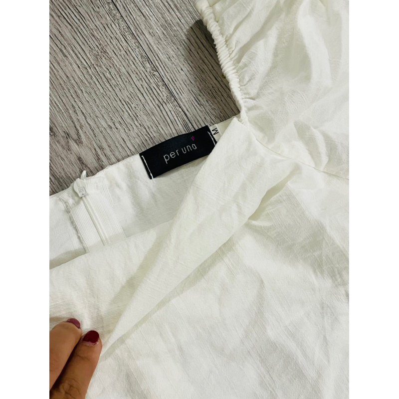 Thanh lý đầm trắng