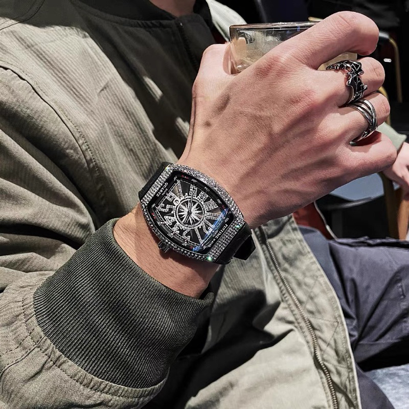 Đồng hồ nam PINTIME WATCH dây da đính đá