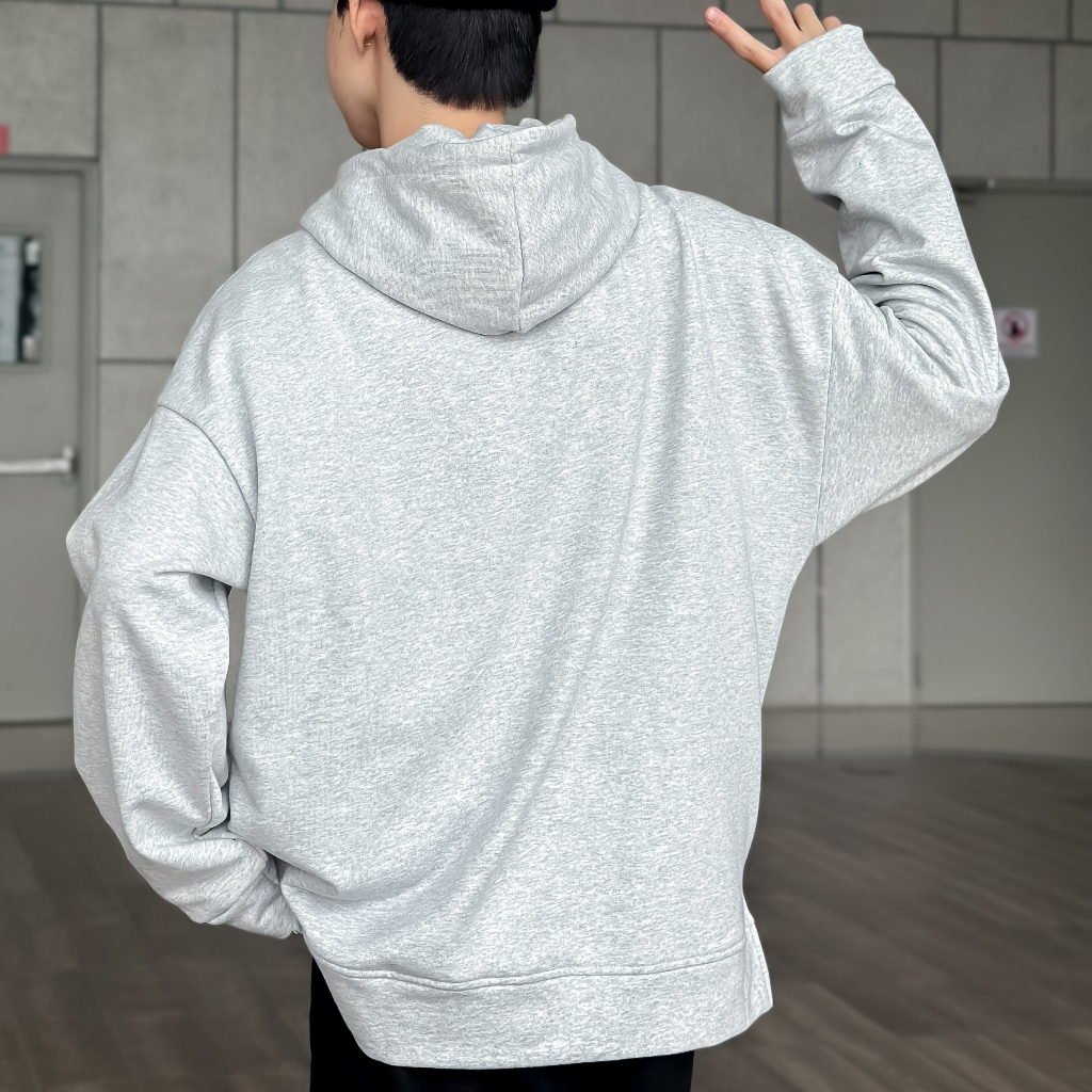 Áo Khoác Nỉ Bông Thêu MOOS Form Rộng Xẻ Tà Ulzzang