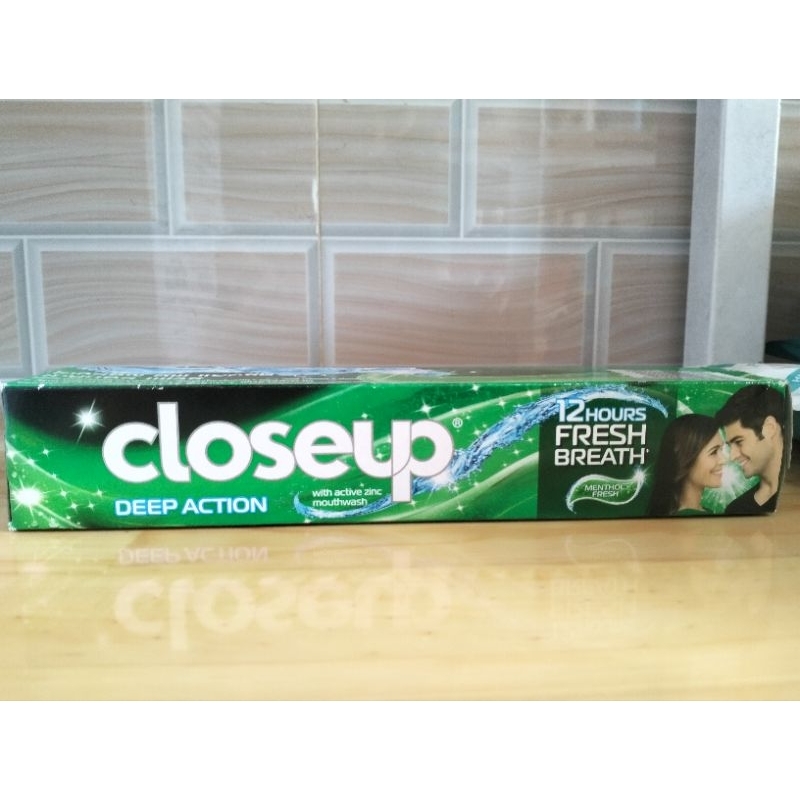 Kem đánh răng closeup