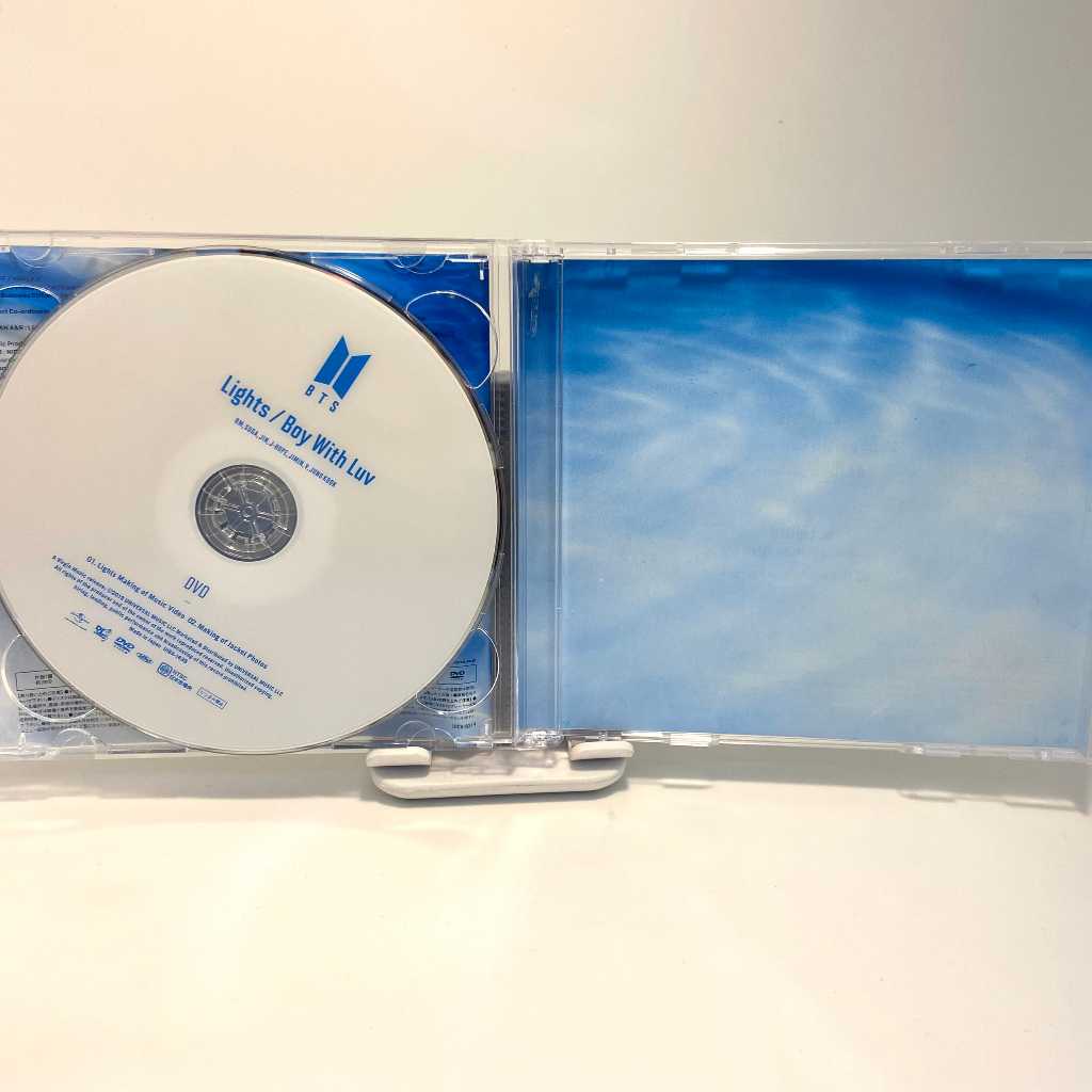 CD gốc BTS – Lights / Boy With Luv