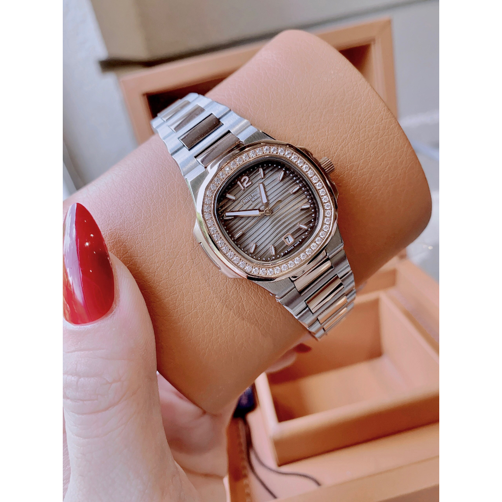 Đồng hồ nữ P@t€k Philipp€ 7118-1200R-002 Nautilus Watch 35mm, dây thép không gỉ, Full box, Luxury diamond watch