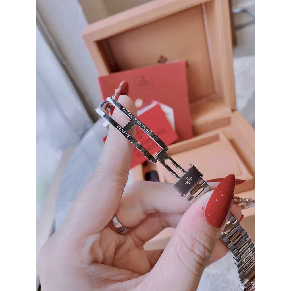 Đồng hồ nữ P@t€k Philipp€ 7118-1200R-002 Nautilus Watch 35mm, dây thép không gỉ, Full box, Luxury diamond watch