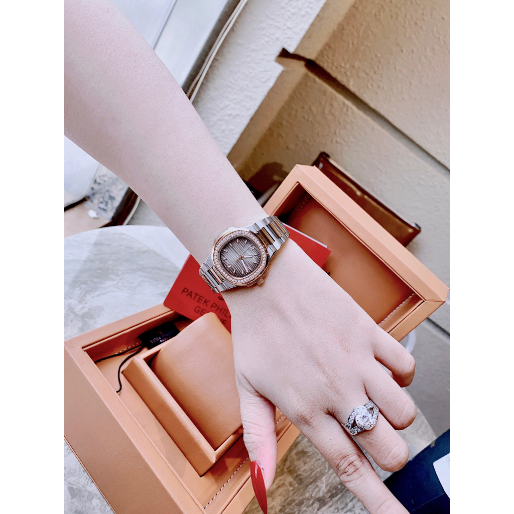 Đồng hồ nữ P@t€k Philipp€ 7118-1200R-002 Nautilus Watch 35mm, dây thép không gỉ, Full box, Luxury diamond watch