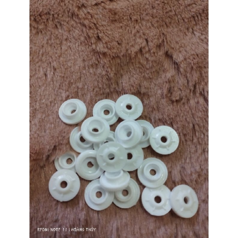 Combo 50 cúc bấm nhựa t5 4 chi tiết