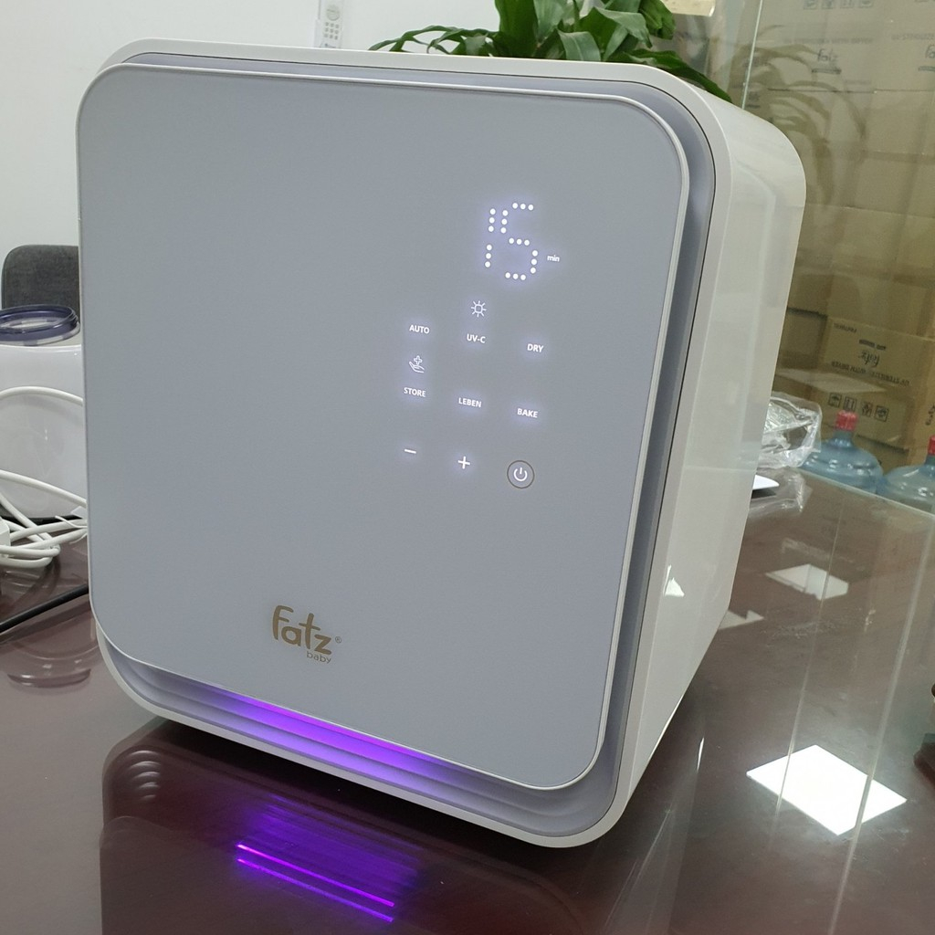 Máy tiệt trùng UVC LED Fatzbaby có chức năng sấy khô KING 1 FB4722BT