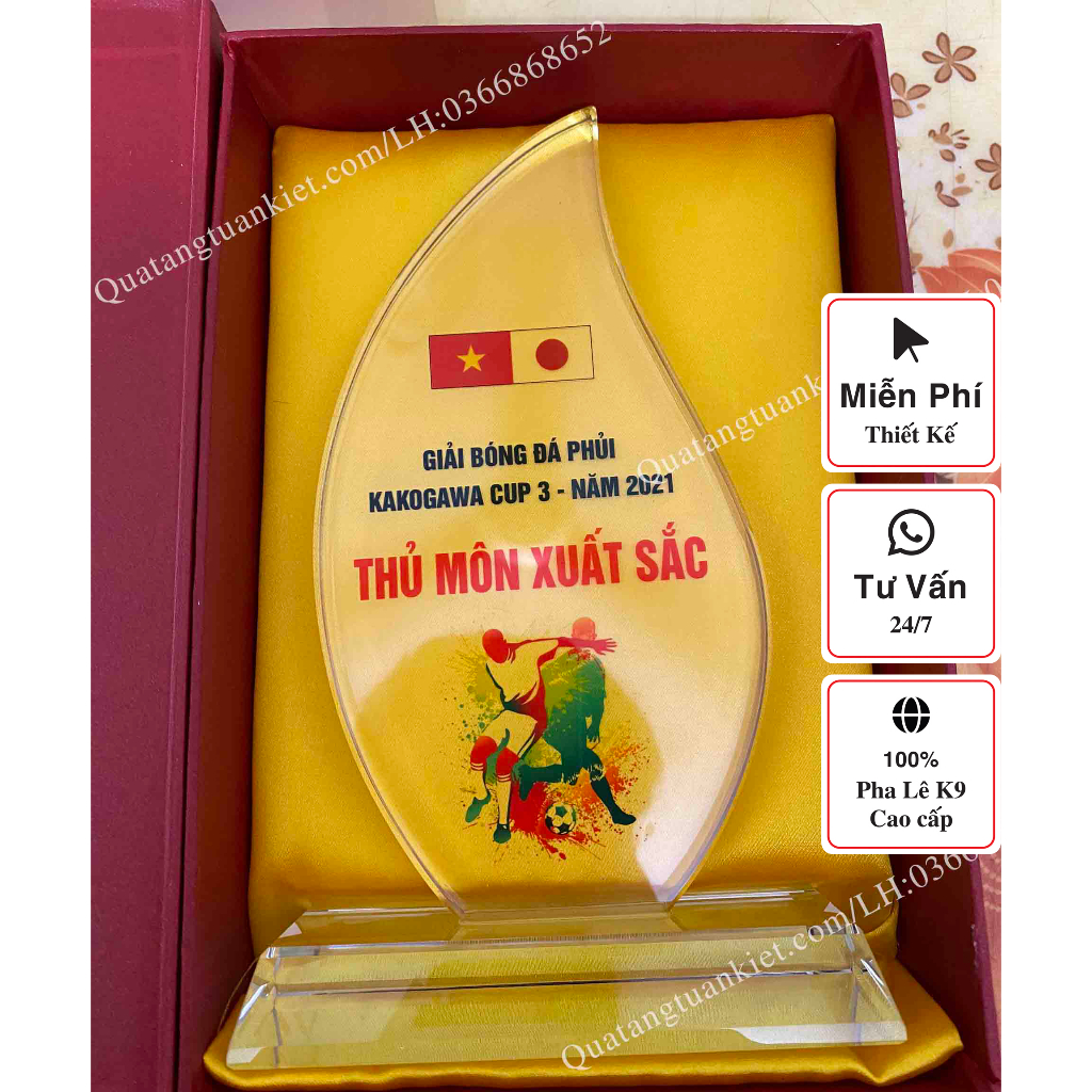 Biểu trưng pha lê hình chiếc lá