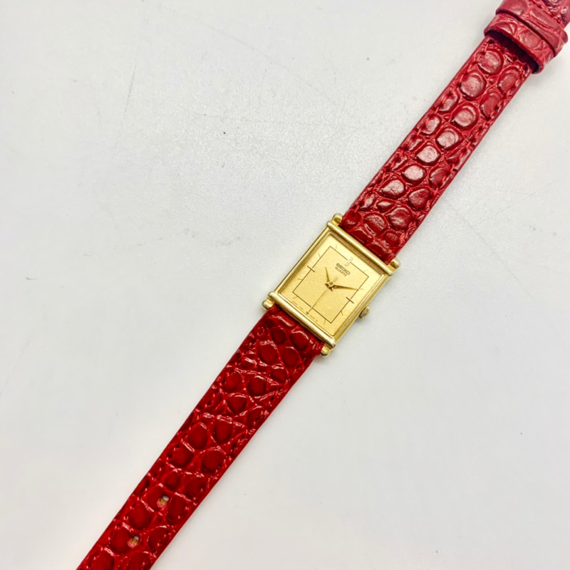 Đồng hồ nữ hiệu Seiko Tank siêu đẹp