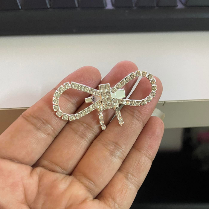 Ghim cài áo hình nơ Bằng Kim Loại Mới Chất Lượng Cao Cho Nữ